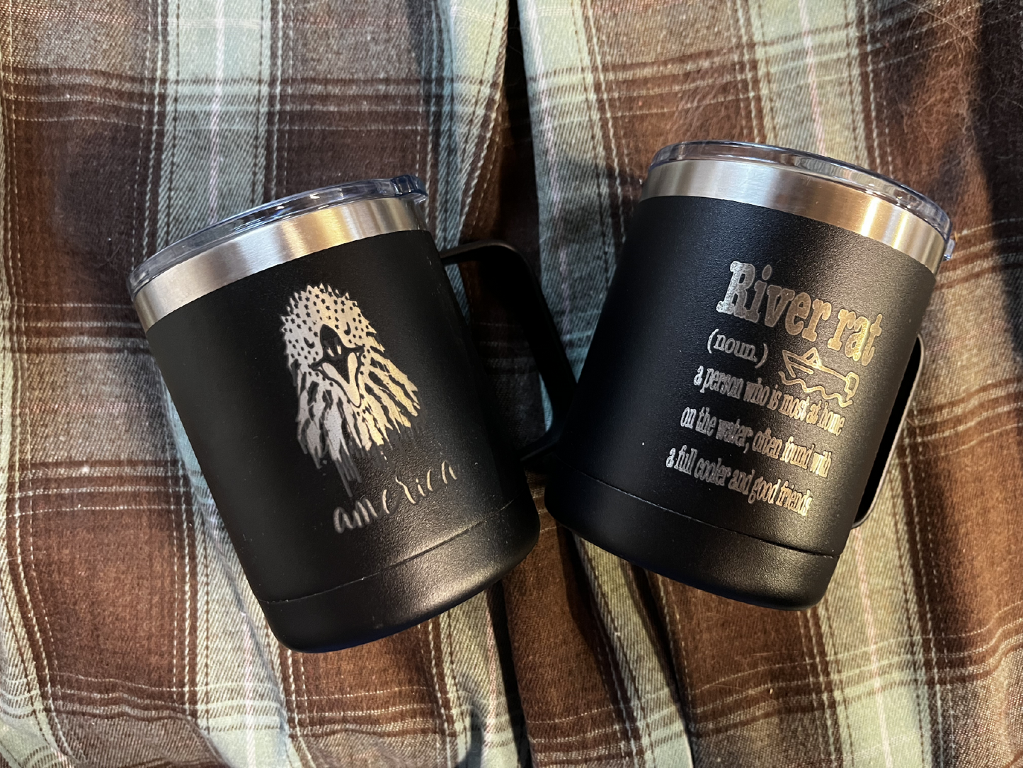 CUSTOM ENGRAVED TUMBLERS WITH HANDLES